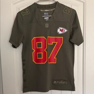 Nike NFL Chiefs Kelce 87 Jersey On Field M 10-12 Kids Salute to Service